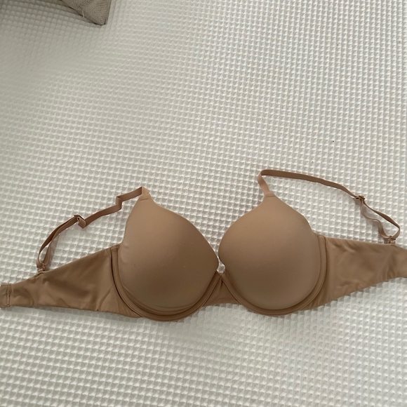 SKIMS Fits Everybody T-Shirt Bra - Mica & Clay - Picture 10 of 10